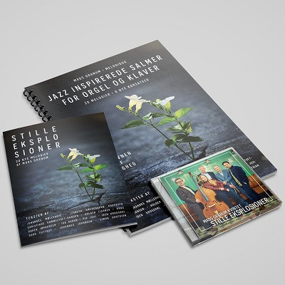 Sampakken består af "Stille Eksplosioner" CD og Sanghæfte samt nodehæftet "Stille Eksplosioner" - Melodibog inkl. 8 nye korsatser. 