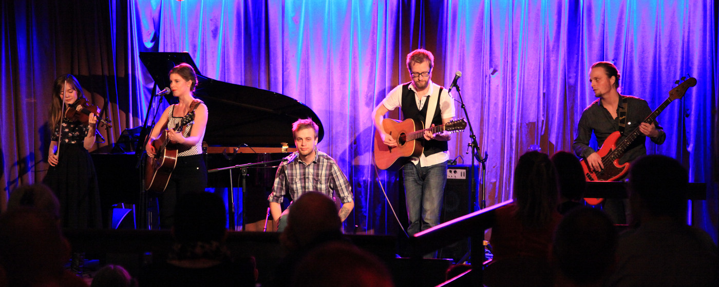 Songs for Iris spiller live